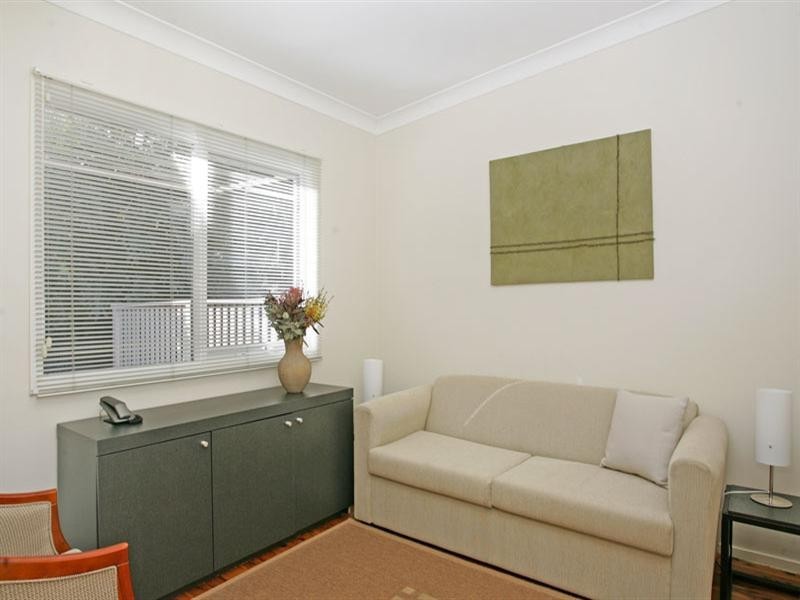 7 Valley View Road, Bateau Bay NSW 2261