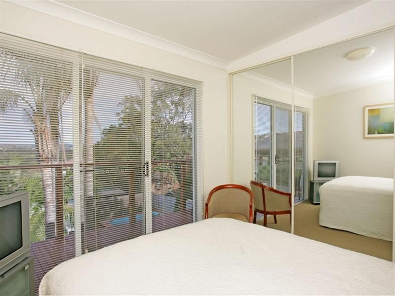 7 Valley View Road, Bateau Bay NSW 2261