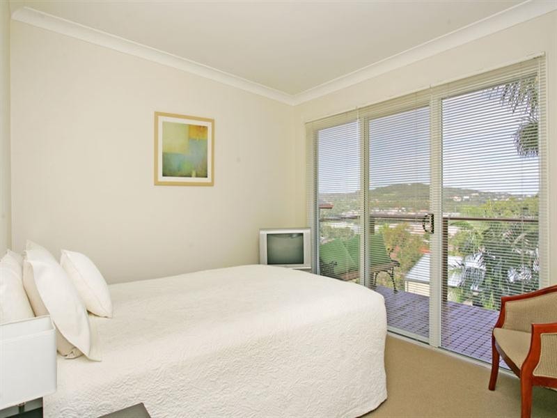 7 Valley View Road, Bateau Bay NSW 2261