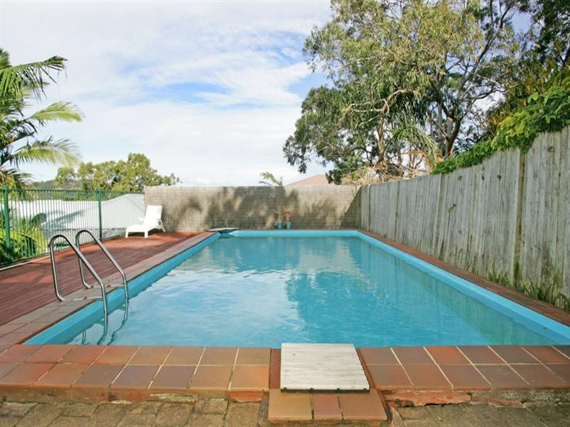 7 Valley View Road, Bateau Bay NSW 2261