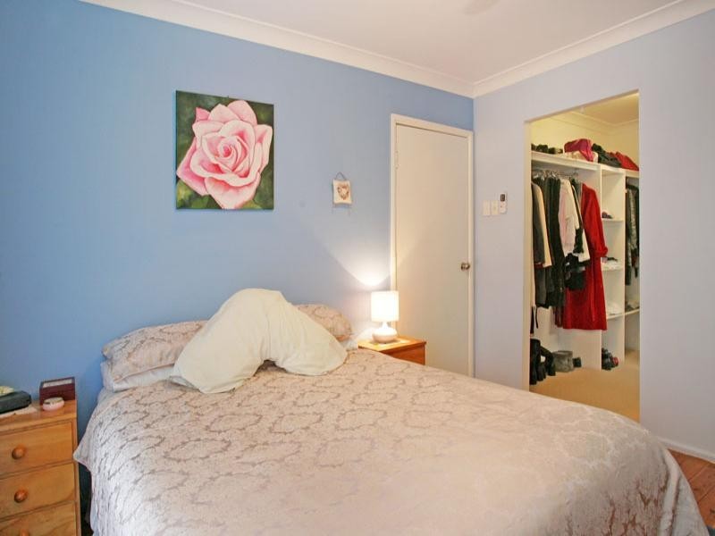 17 Rays Road, Bateau Bay NSW 2261