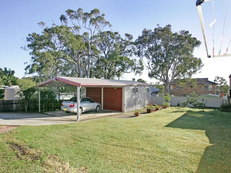 17 Rays Road, Bateau Bay NSW 2261