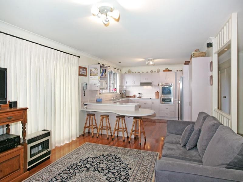 2 Sanctuary Place, Bateau Bay NSW 2261
