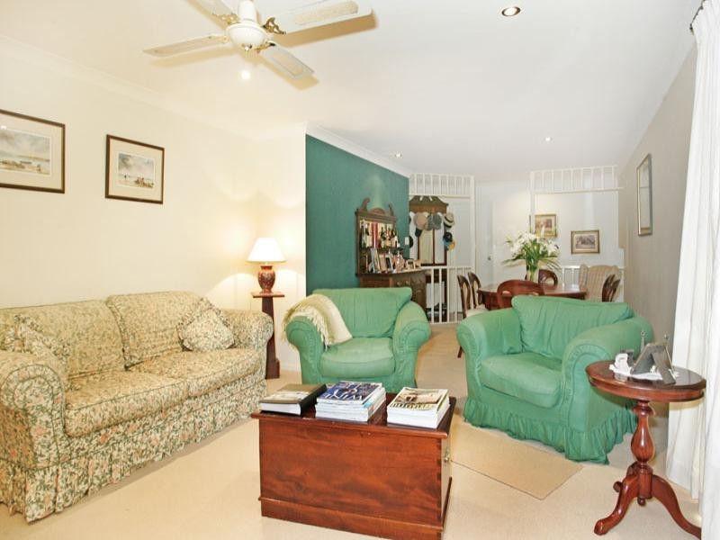 2 Sanctuary Place, Bateau Bay NSW 2261