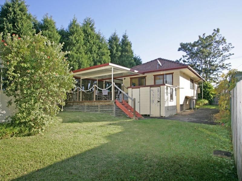8 Cornish Avenue, Killarney Vale NSW 2261