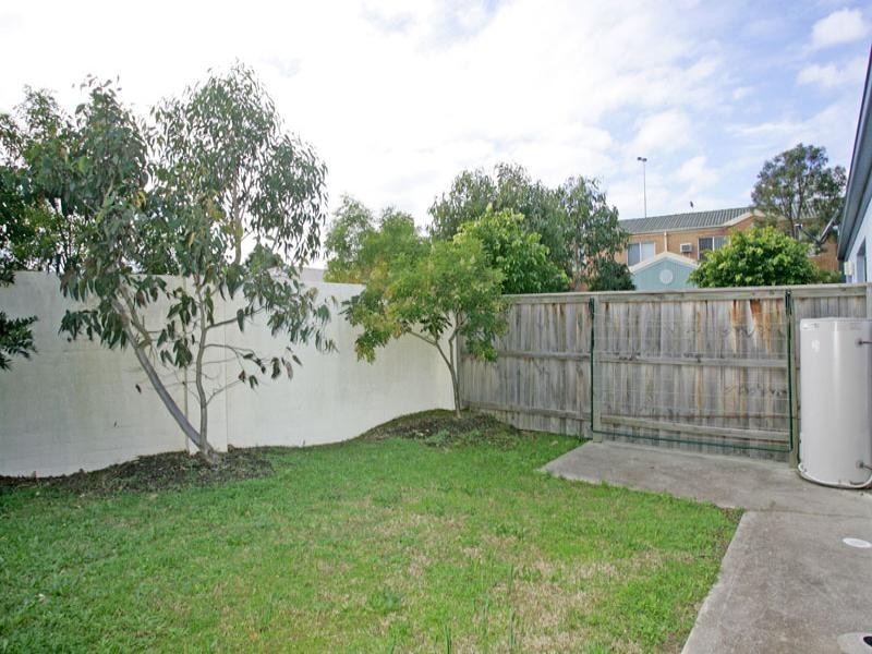 6/27 Aurora Place, Bateau Bay NSW 2261