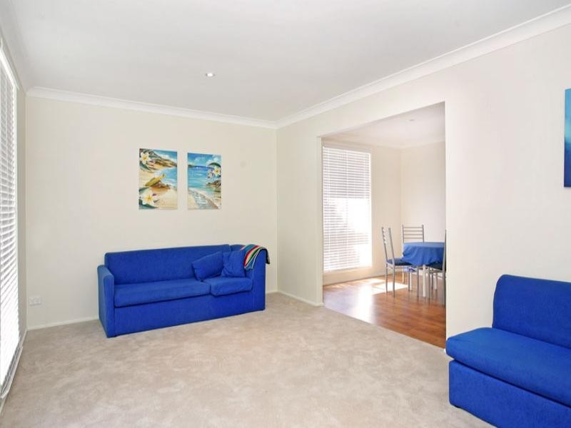 3 Nisic Close, Bateau Bay NSW 2261