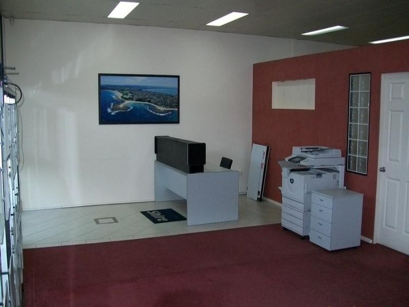 209 Bateau Bay Road, Bateau Bay NSW 2261