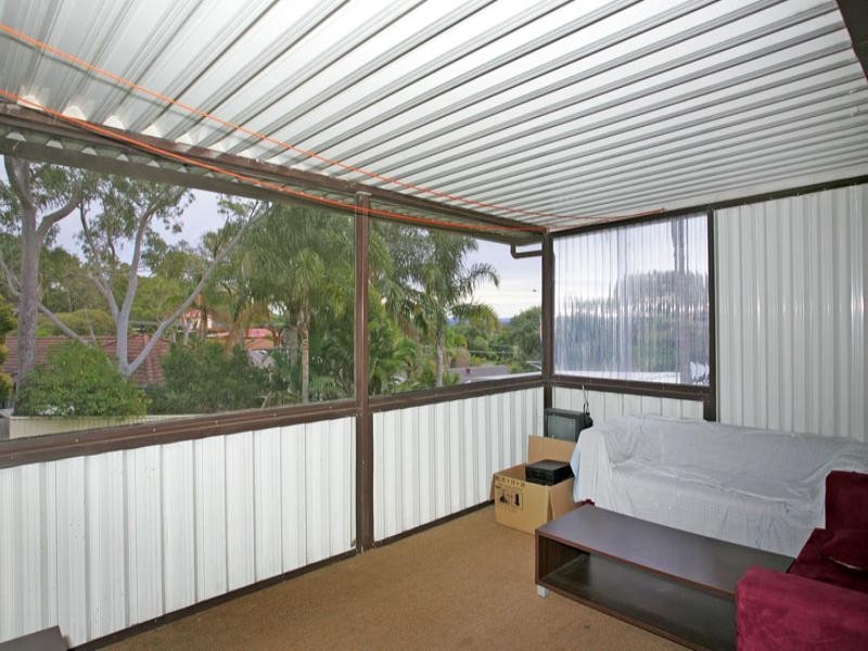 121 Cresthaven Avenue, Bateau Bay NSW 2261