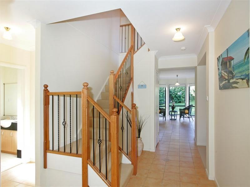 34 Lakin Street, Bateau Bay NSW 2261