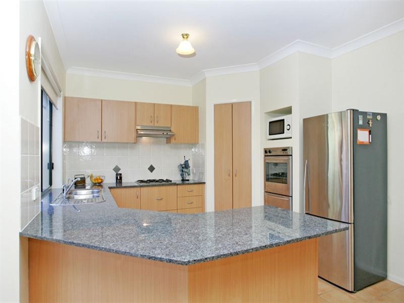 34 Lakin Street, Bateau Bay NSW 2261