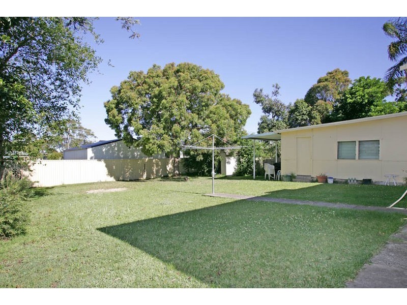 18 South Street, Killarney Vale NSW 2261