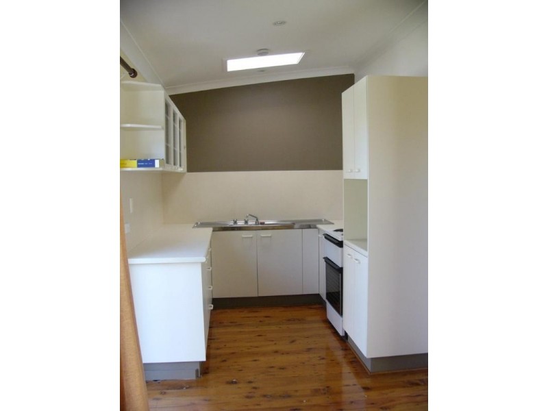 20 Flinders Avenue, Killarney Vale NSW 2261