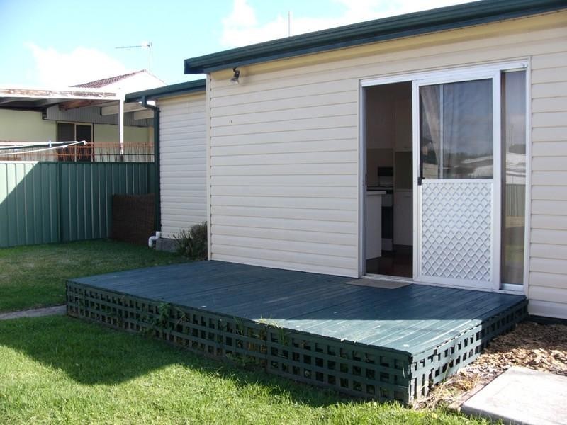 20 Flinders Avenue, Killarney Vale NSW 2261