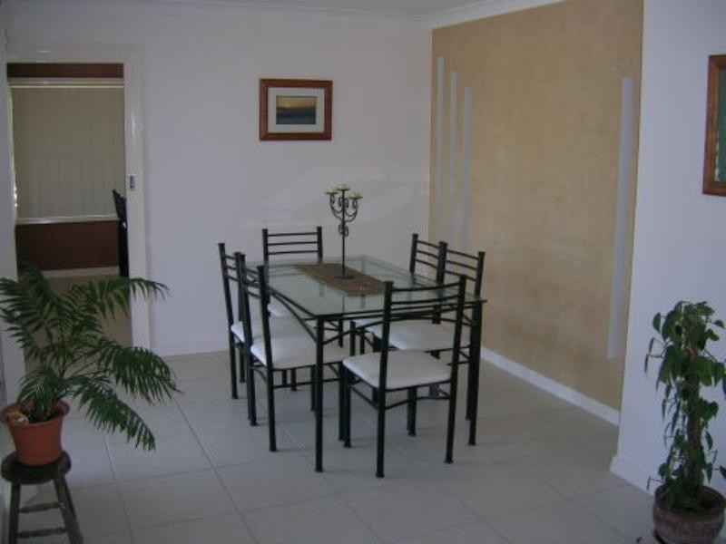 25 Barry Street, Bateau Bay NSW 2261