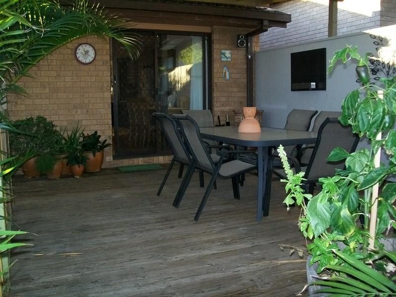 41 Berne Street, Bateau Bay NSW 2261