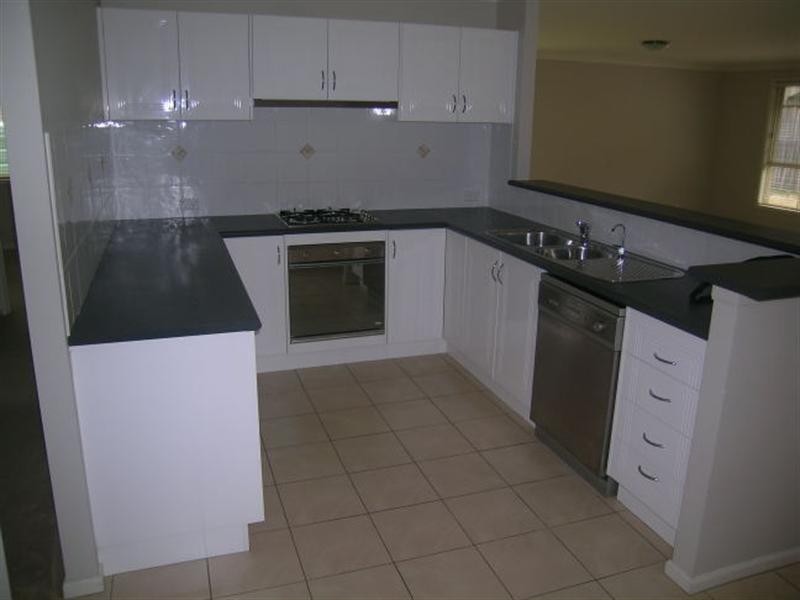 25 Passage Way, Bateau Bay NSW 2261