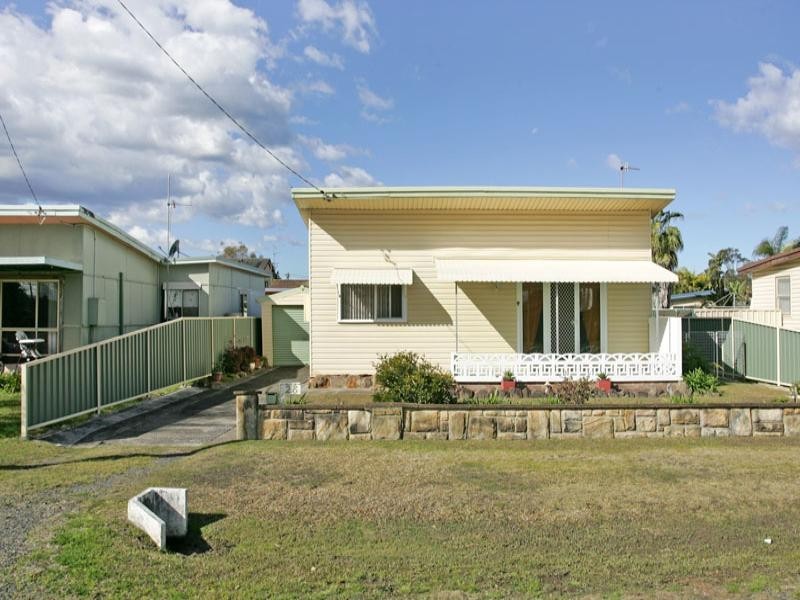 28 Tasman Avenue, Killarney Vale NSW 2261