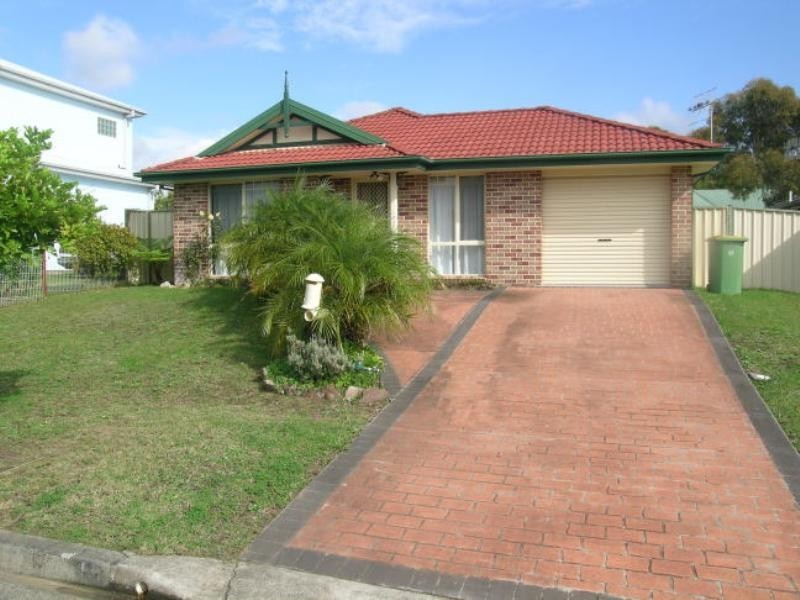 49 Castlereagh Crescent, Bateau Bay NSW 2261