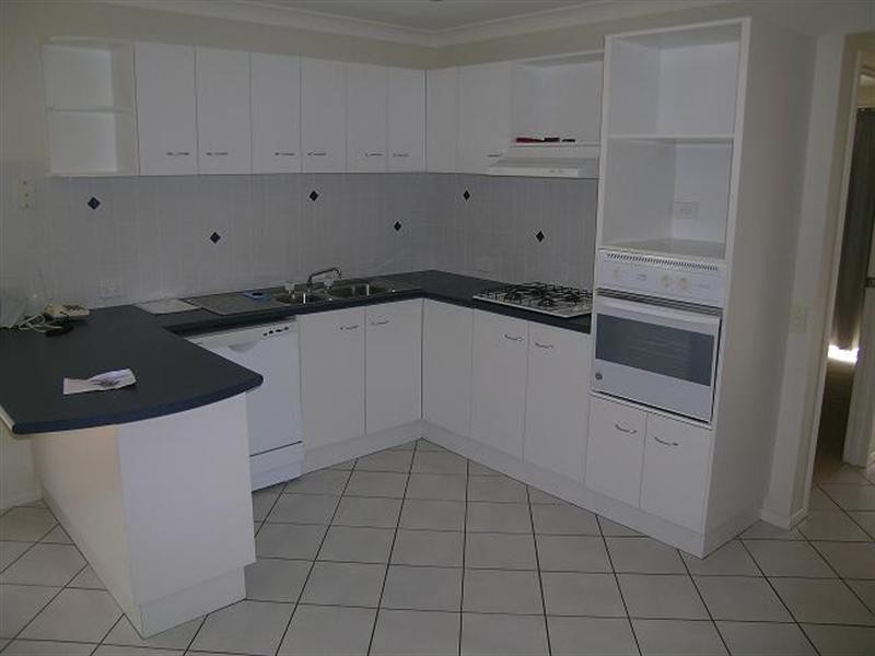 49 Castlereagh Crescent, Bateau Bay NSW 2261