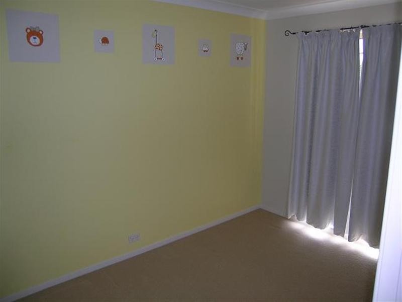 49 Castlereagh Crescent, Bateau Bay NSW 2261