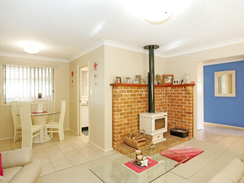 259 Cresthaven Avenue, Bateau Bay NSW 2261