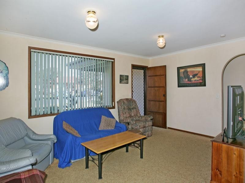 11 Cook Road, Killarney Vale NSW 2261