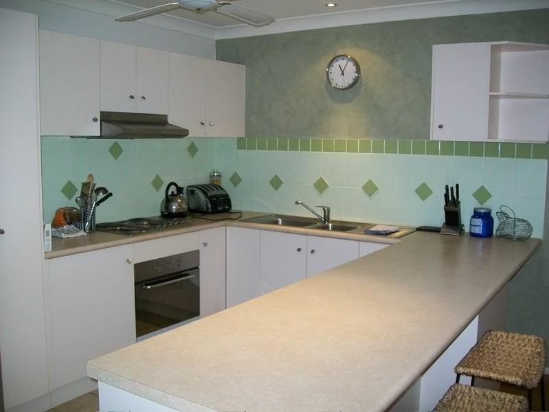 2/4 Aurora Place, Bateau Bay NSW 2261