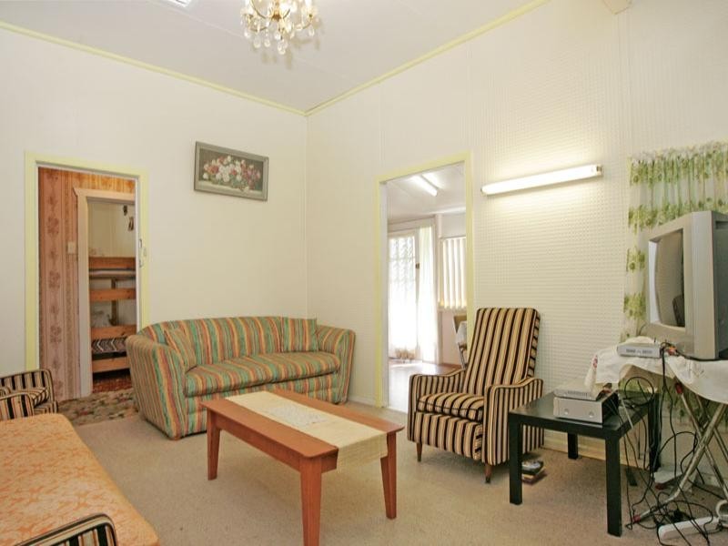 28 Gordon Road, Long Jetty NSW 2261