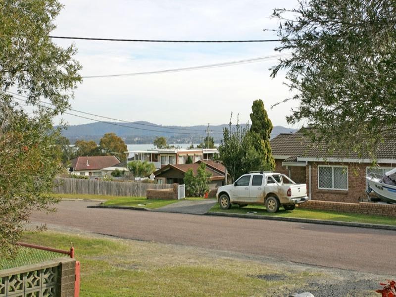 28 Gordon Road, Long Jetty NSW 2261