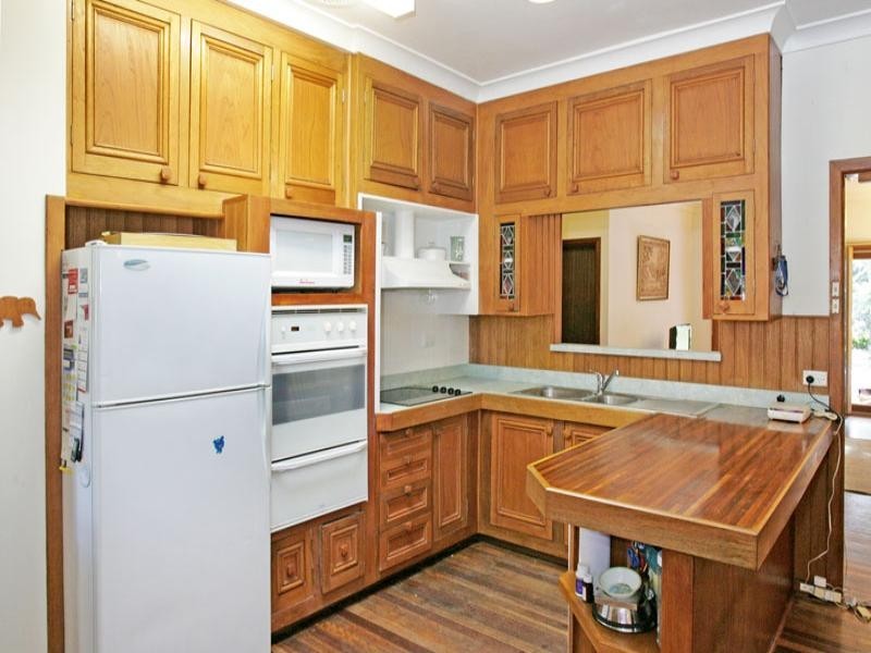 14 Patstone Street, Bateau Bay NSW 2261