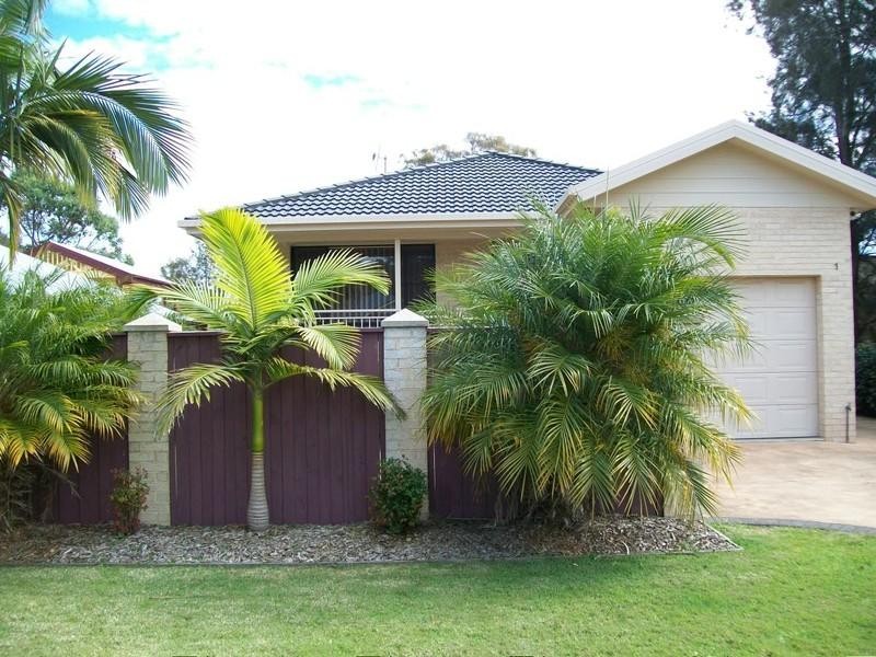 1 McLean Street, Killarney Vale NSW 2261