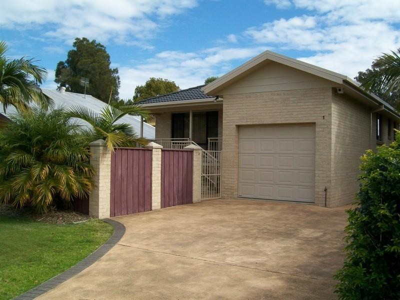 1 McLean Street, Killarney Vale NSW 2261