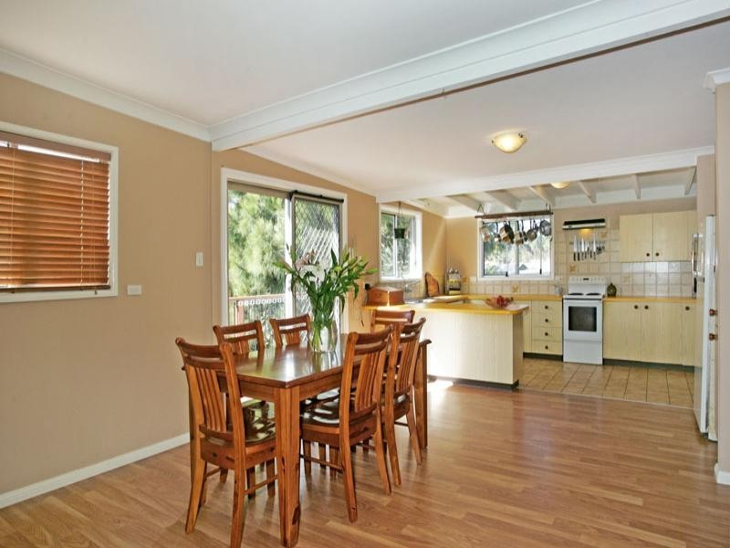 1 Lakedge Avenue, Berkeley Vale NSW 2261