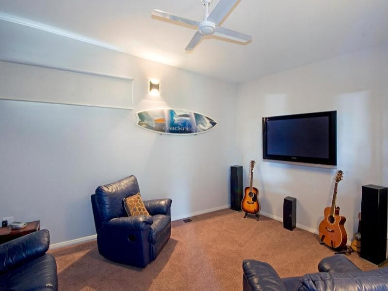 23 Norahview Street, Bateau Bay NSW 2261