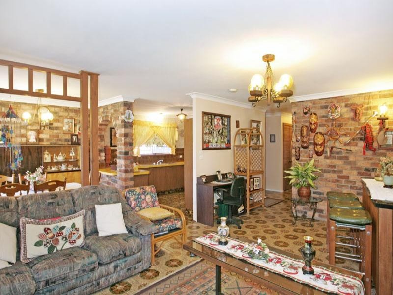 42 Yimbala Street, Killarney Vale NSW 2261