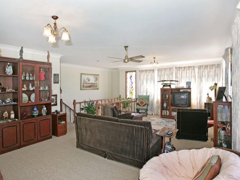 42 Yimbala Street, Killarney Vale NSW 2261