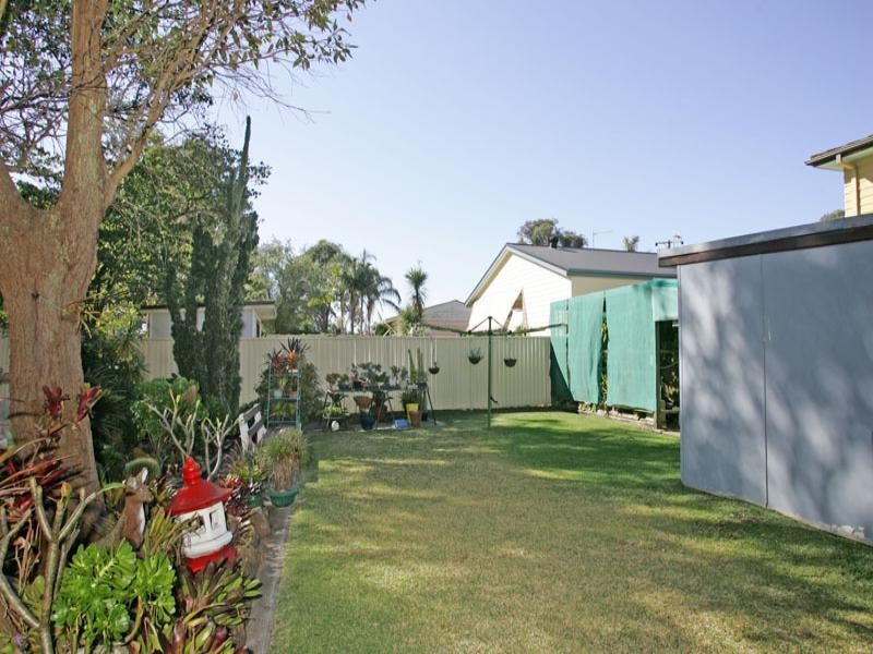 42 Yimbala Street, Killarney Vale NSW 2261