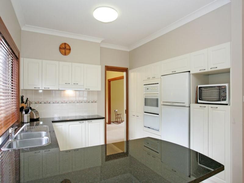 13 Patstone Street, Bateau Bay NSW 2261