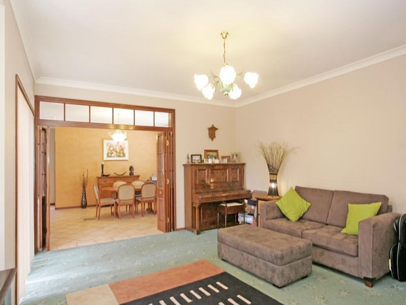 13 Patstone Street, Bateau Bay NSW 2261