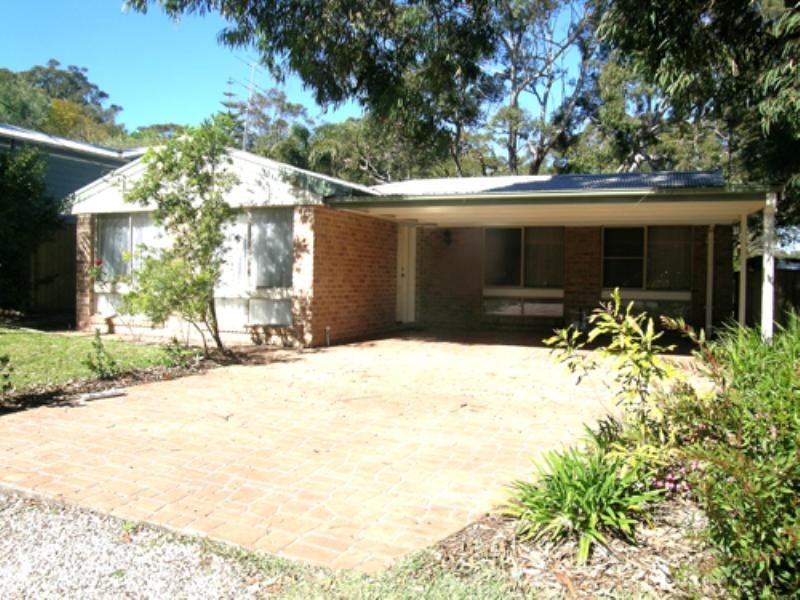 9 Altona Avenue, Bateau Bay NSW 2261