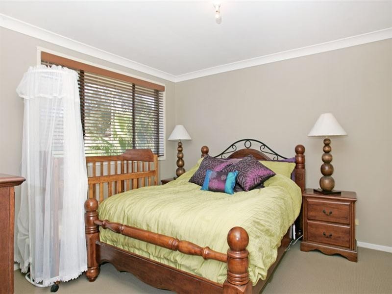 4 Rotherham Street, Bateau Bay NSW 2261