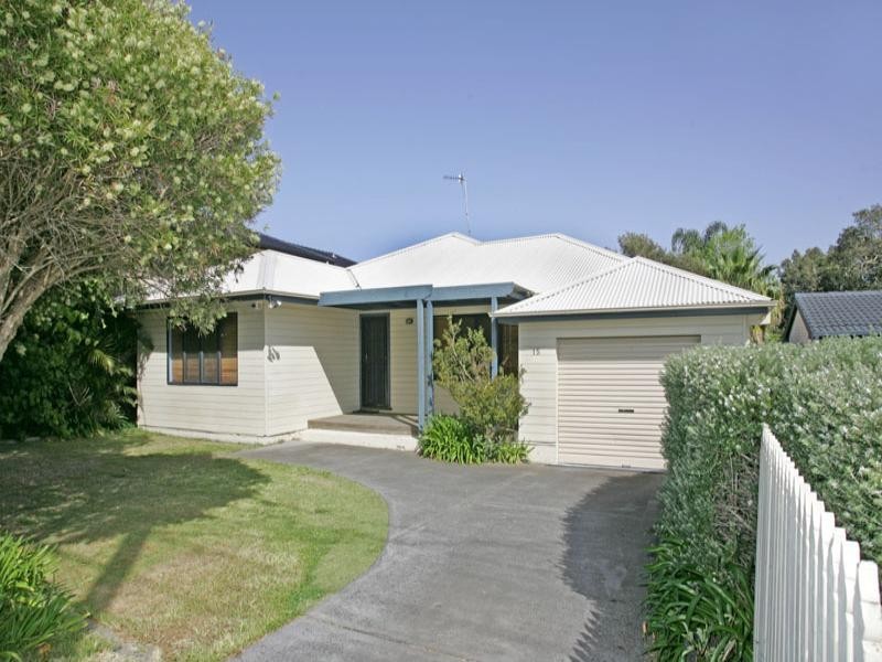 15 Bellevue Street, Long Jetty NSW 2261