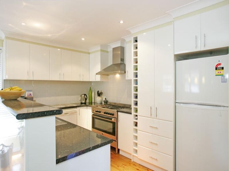 17 Lady Penrhyn Close, Bateau Bay NSW 2261