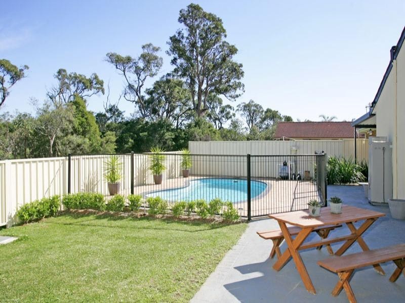 17 Lady Penrhyn Close, Bateau Bay NSW 2261