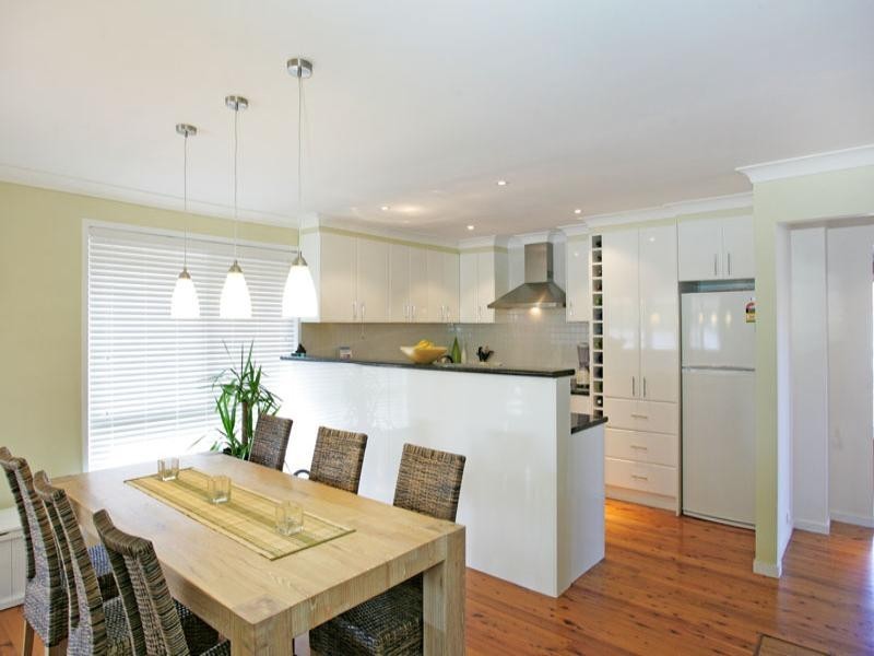 17 Lady Penrhyn Close, Bateau Bay NSW 2261