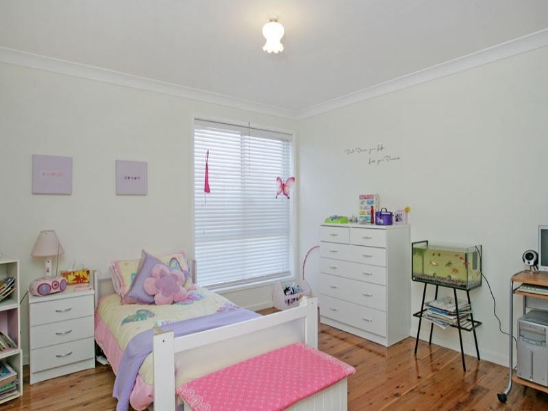 17 Lady Penrhyn Close, Bateau Bay NSW 2261