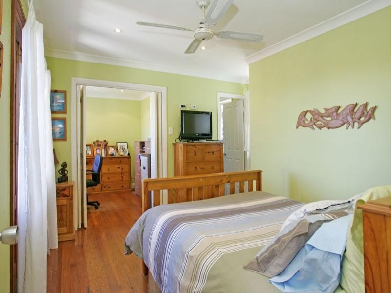 26 Morley Avenue, Bateau Bay NSW 2261