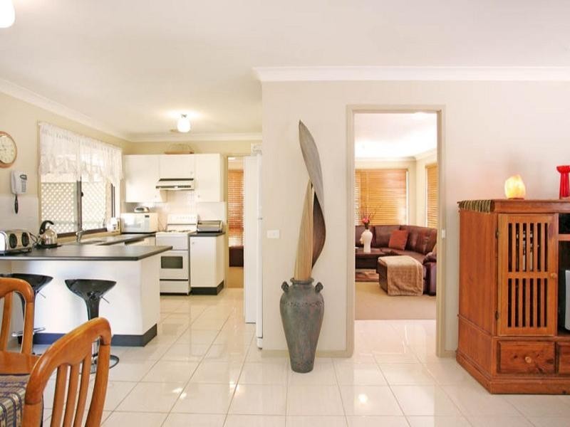 6 Mossman Avenue, Bateau Bay NSW 2261