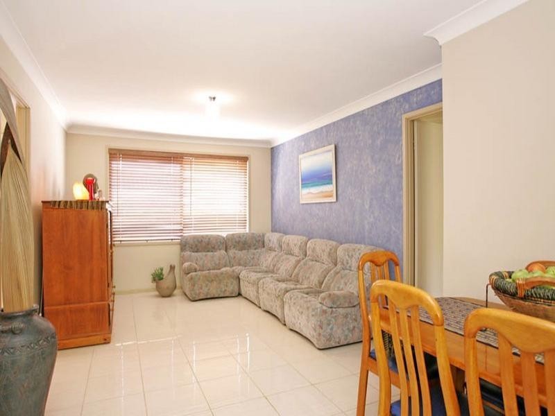 6 Mossman Avenue, Bateau Bay NSW 2261